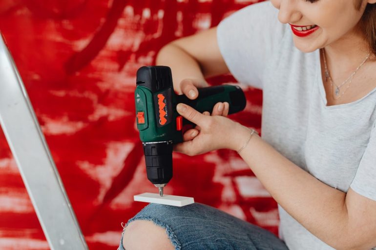Test Einhell TC-ID 710 E : Avis et prix 2026